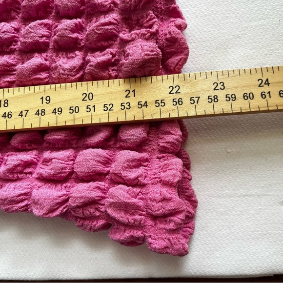 Oddy Women's Pink Bubble Top Short Sleeves Mock Turtle Neck Size Small NWT - Picture 6 of 8